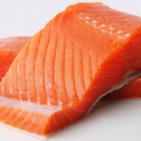 Frozen Salmon Whole Fish (25kg+-)